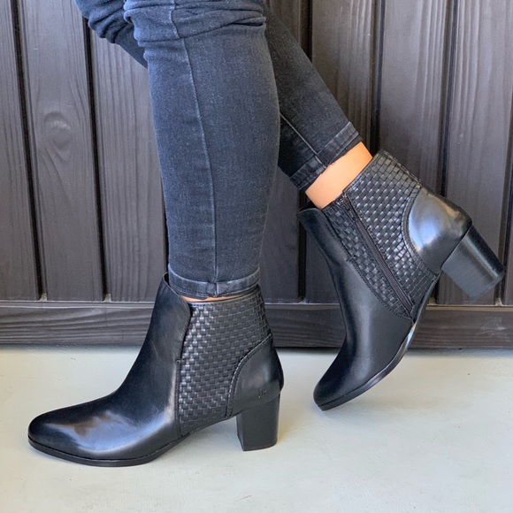 Black Woven Details Genuine Leather Ankle Boots - Picture 3 of 8